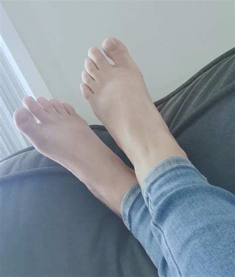 FeetGod Only The Best Feet